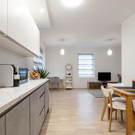 Daire Center Parking Space